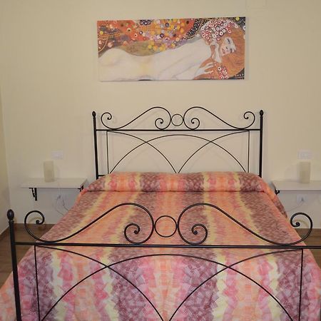 B&B Il Vicoletto ลาควิลา ภายนอก รูปภาพ