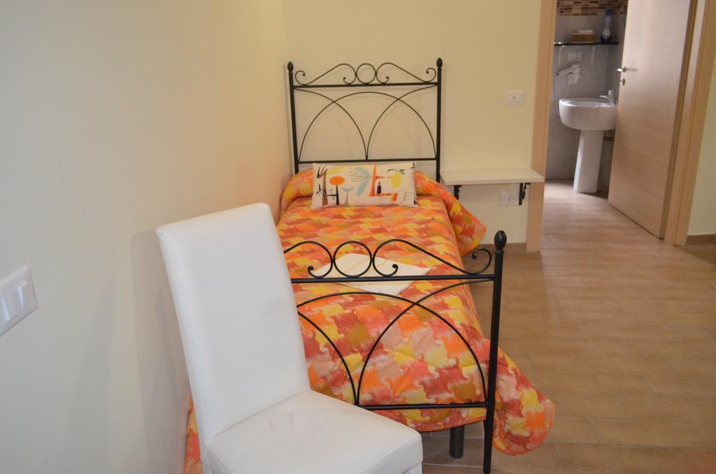 B&B Il Vicoletto ลาควิลา ภายนอก รูปภาพ